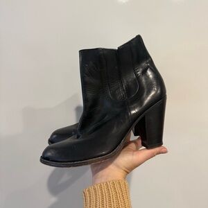 Frye Jenny Jet Chelsea Heeled Ankle Boots